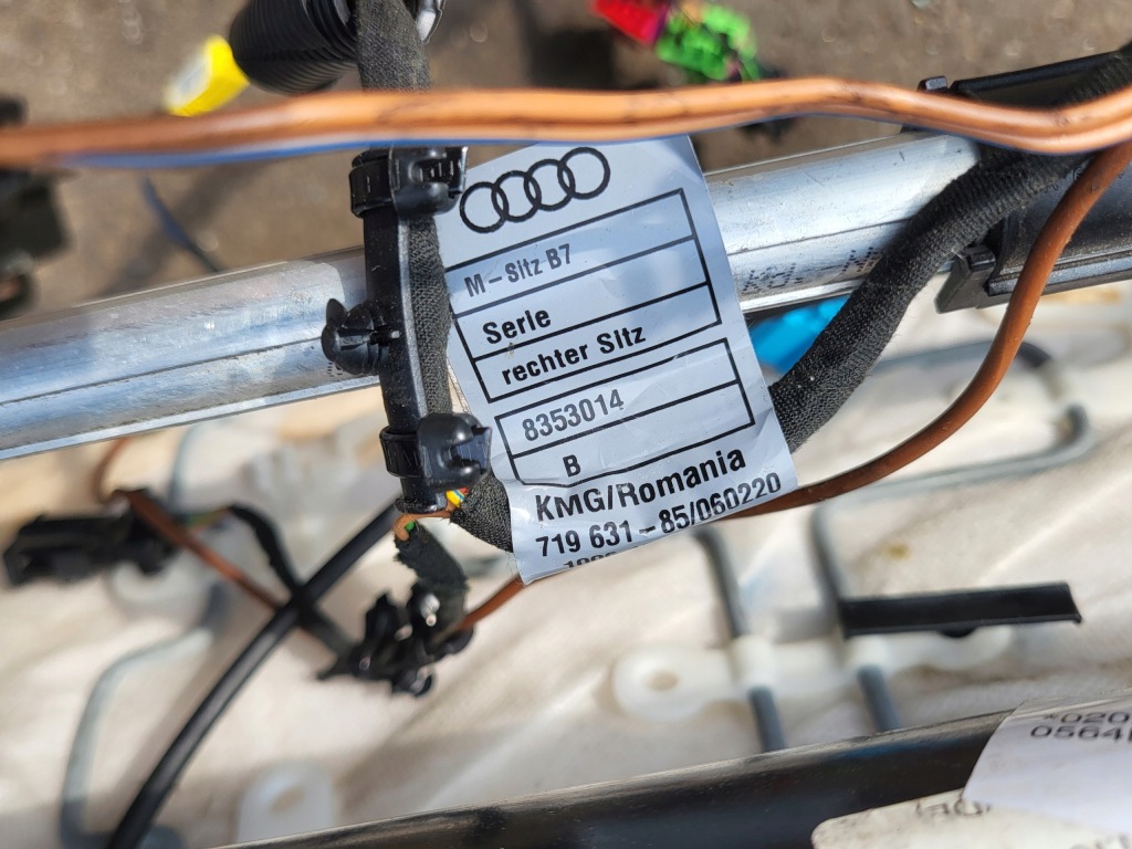 Сиденье правый перед пассажира подогреваемый подушка безопасности audi a4 b7 8e оригинальный номер европа  кожаный Оригинал