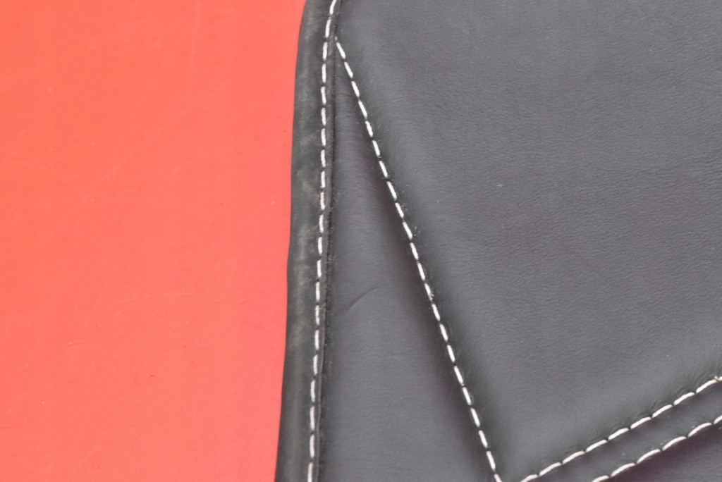 фото №8, Коврик коврики комплект pw210-42047 toyota bz4x 22-