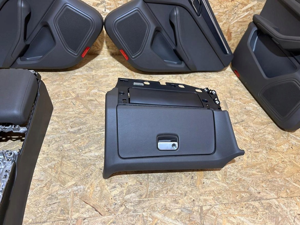 фото №16, Porsche macan lift середина салон сидіння заднє сидіння обшивки шкіра