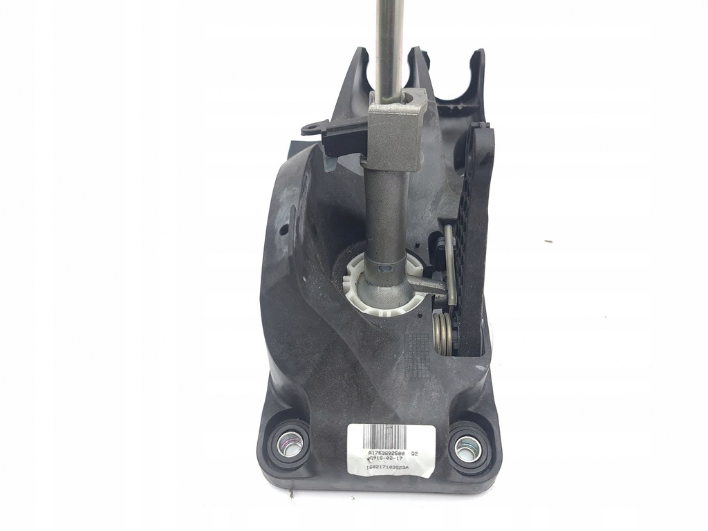 фото №6, Infiniti q30 2016 домкрат переключения передач / верхний