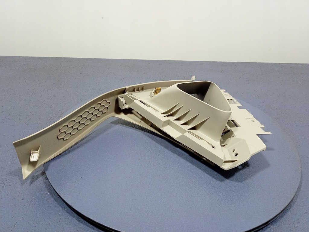 фото №7, Pacifica ii 16- защита стойка стекло боковой правая 5rv24pd2aa