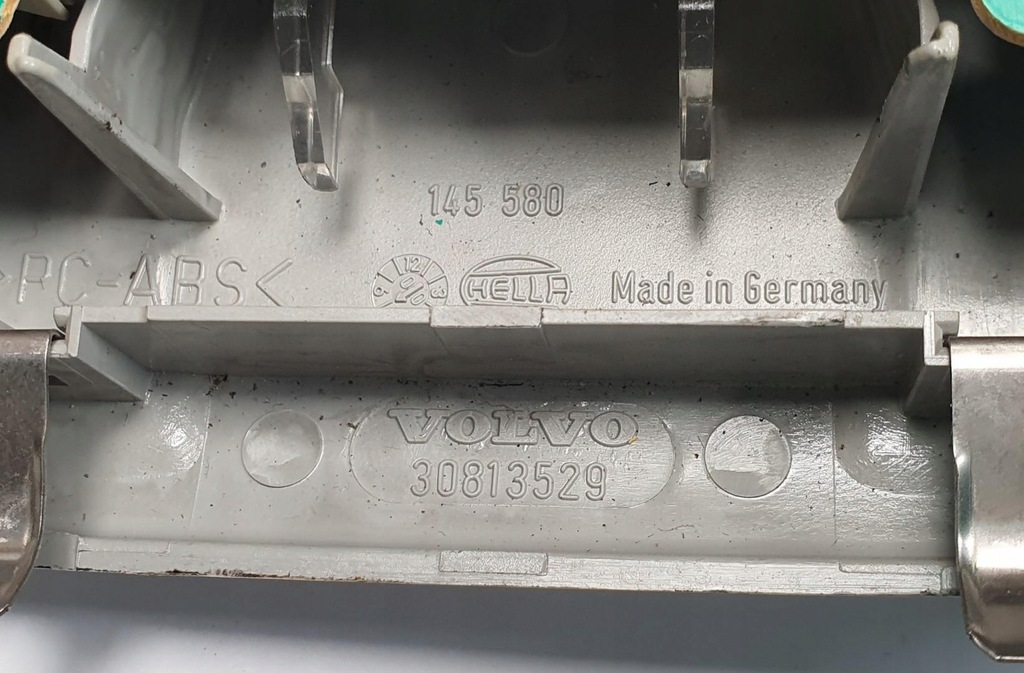 фото №4, Лампа освещение салона volvo v40 30813529
