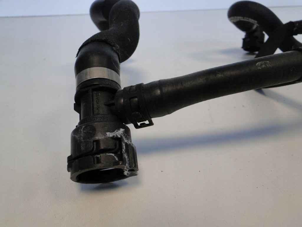 Mercedes e klasa 213 w213 238 труба пабтрубок  воды в Украине