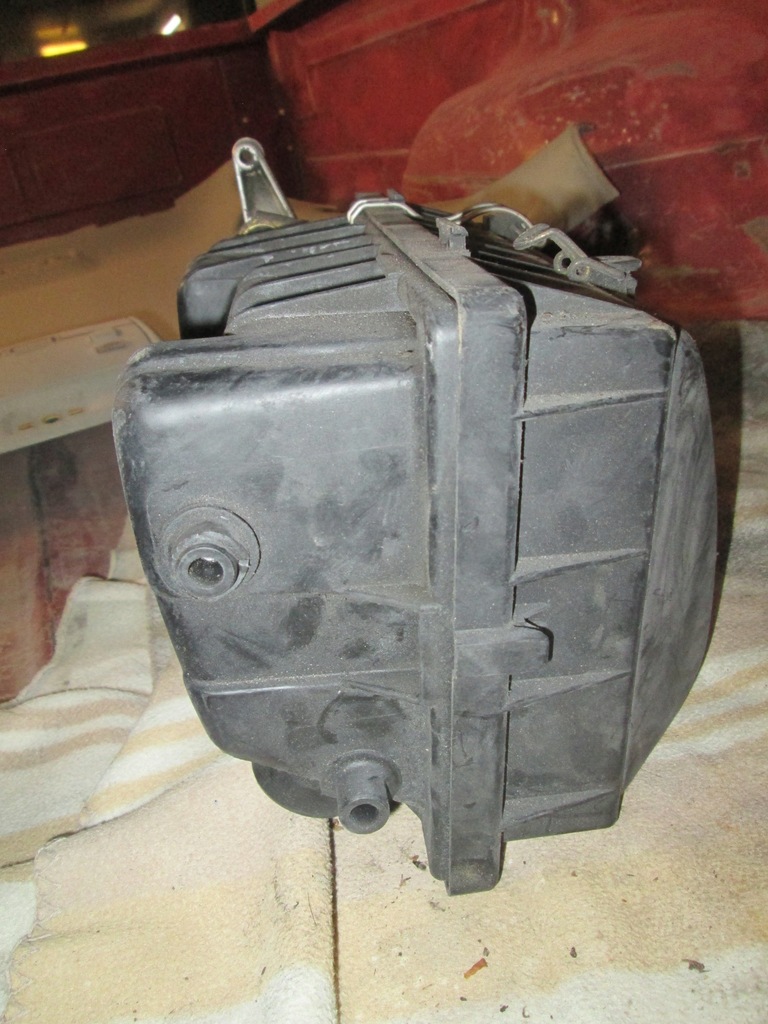 фото №8, Корпус фільтра повітря mercedes-benz w124 2.0d 6010940003