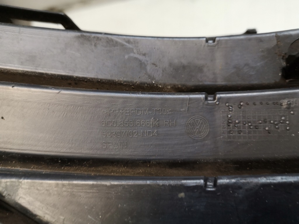 фото №6, Решітка бампера права polo v 6c lift 6c0853666k