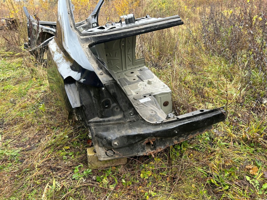 фото №9, Bmw 7 f01 f02 f03 f04 2011 левая сторона наборы запчасти кузовных