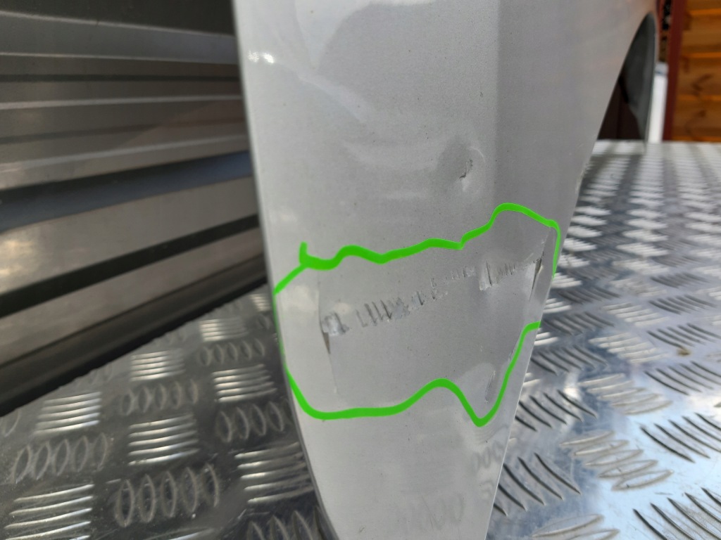 фото №3, Toyota avensis verso капот кришка перед lift 1d4