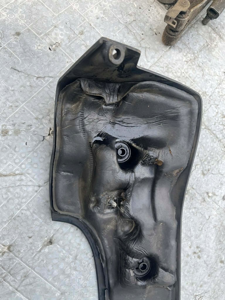 Накладка двигуна кришка кришка bmw 5 e39 оригінальний номер m57 2.5d 3.0d 525d 530d Зі Шроту