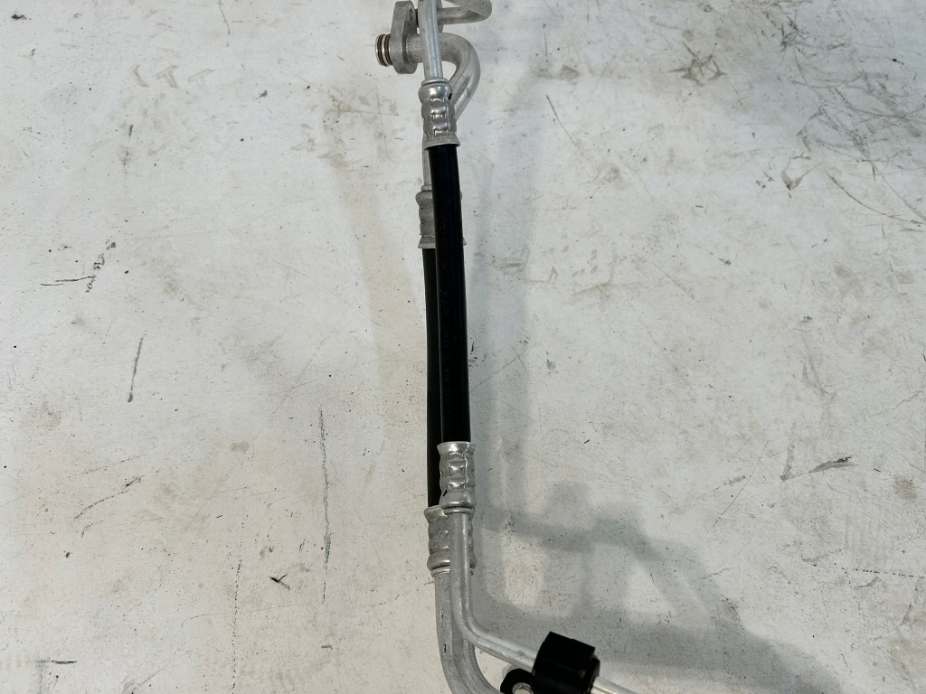 фото №4, Proace city 1.2t бензин трубка шланг кондиционера 9831702080