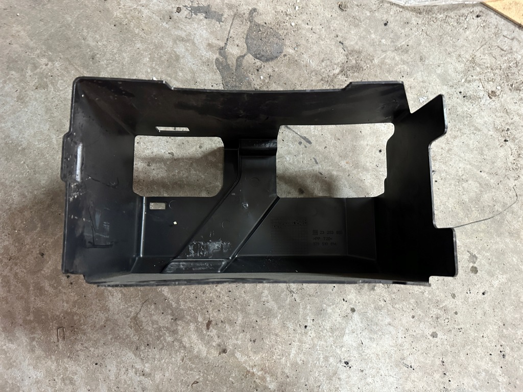 фото №1, Opel ionsignia b корпус акумулятор