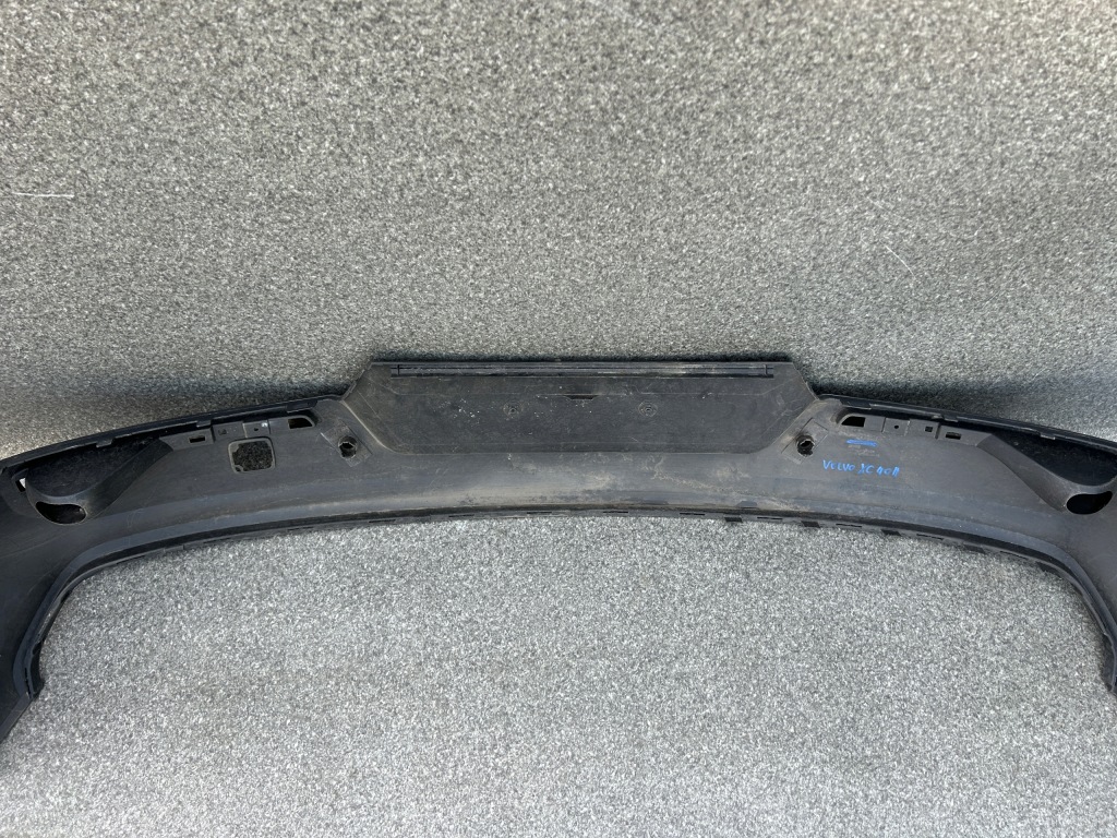 Volvo xc40 2 ii бампер задняя накладка 31449333 poznań Киев