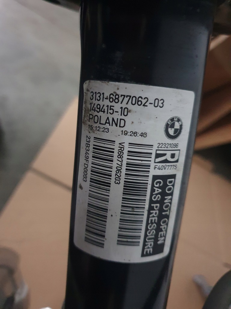 Купити Амортизаторна стійка поворотний кулак амортизатор важіль правий 2.0d 6877062 bmw 1 f40 24r