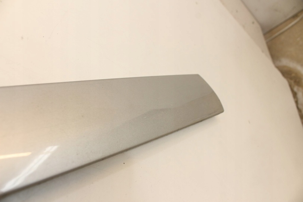 фото №4, Молдинг двері правий перед vw touran i lz7w