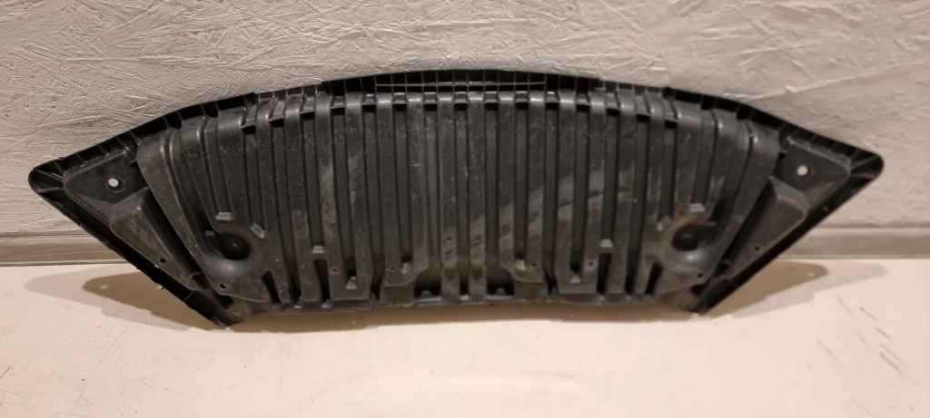 фото №1, Плита двигателя mercedes w204 c-klasa