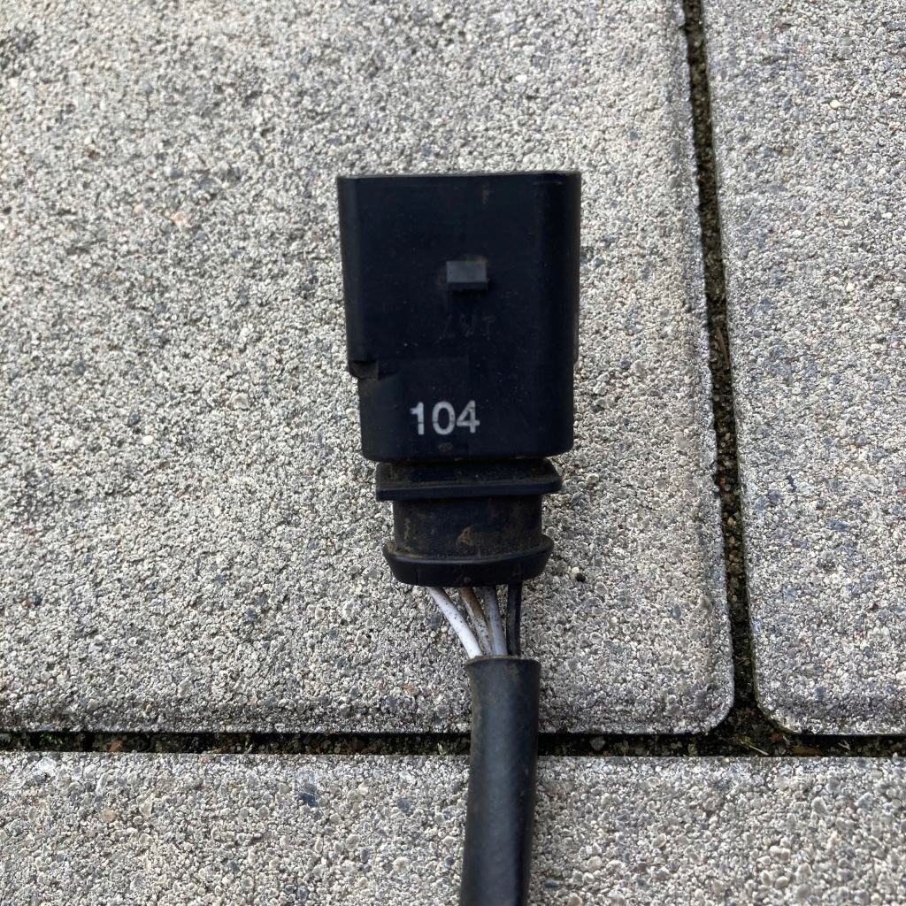 Audi a3 рестайлинг  2011год 2,0 tfsi 200km ccza датчик лямбда-зонд 06j906262k Недорого