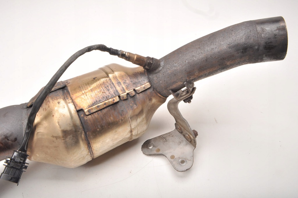 Maserati quattroporte vi 3.0 v6 каталізатор правий 670009088 Доставка