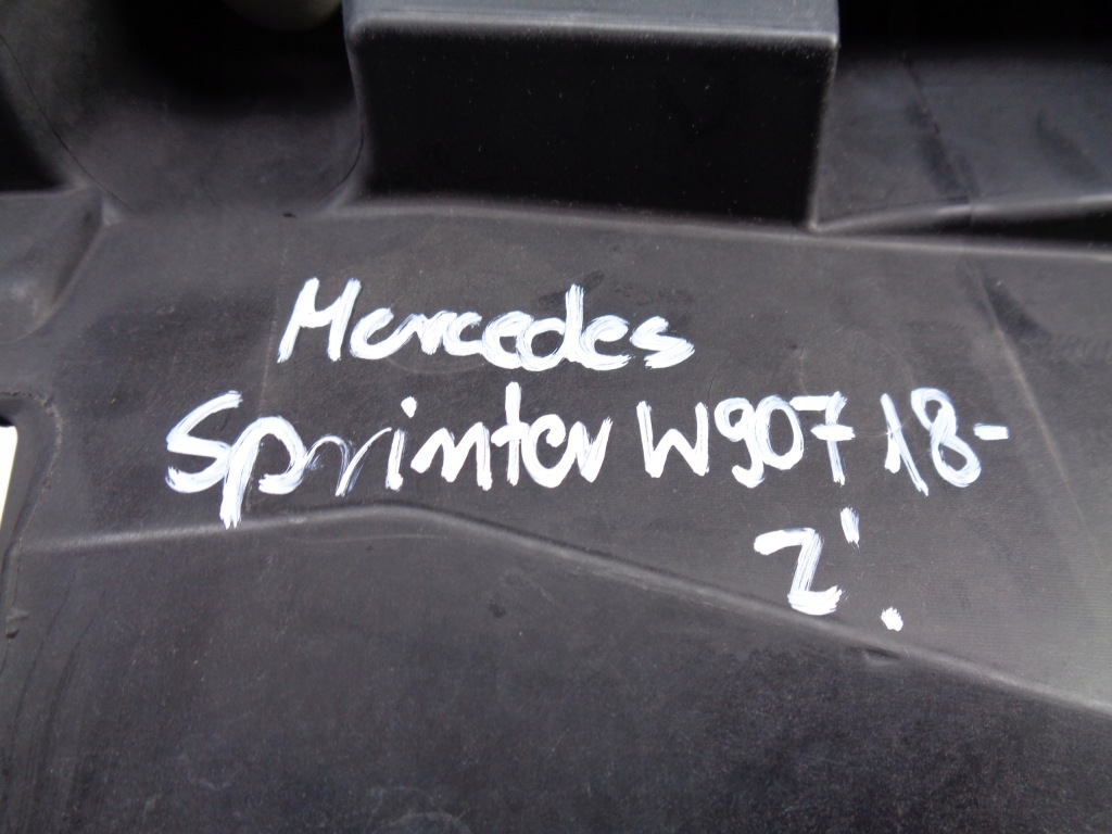 Підсилювач ремінь передній mercedes sprinter w910 18- Оригінал