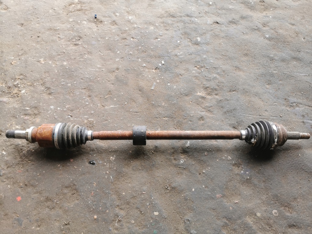 фото №1, Dacia sandero iii 2021 1,0 sce приводной вал передняя правая 391009769r оригинал