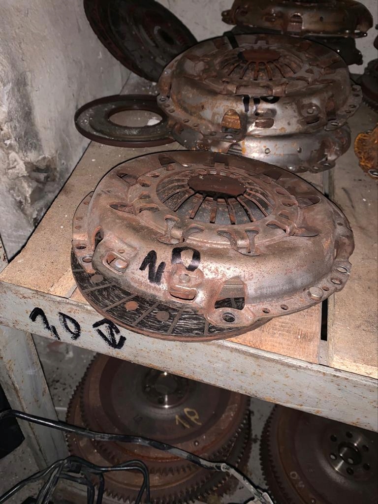 фото №1, Toyota yaris iii 1.0b притиск+ диск зчеплення