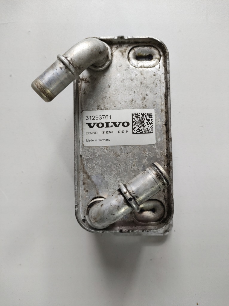 фото №1, Volvo v60 d4 13r- радиатор масла 31293761