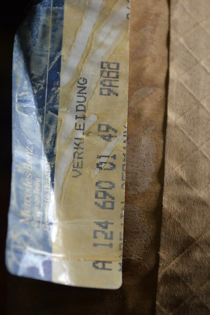 фото №11, Mercedes w124 sedan полка задняя задняя czarna