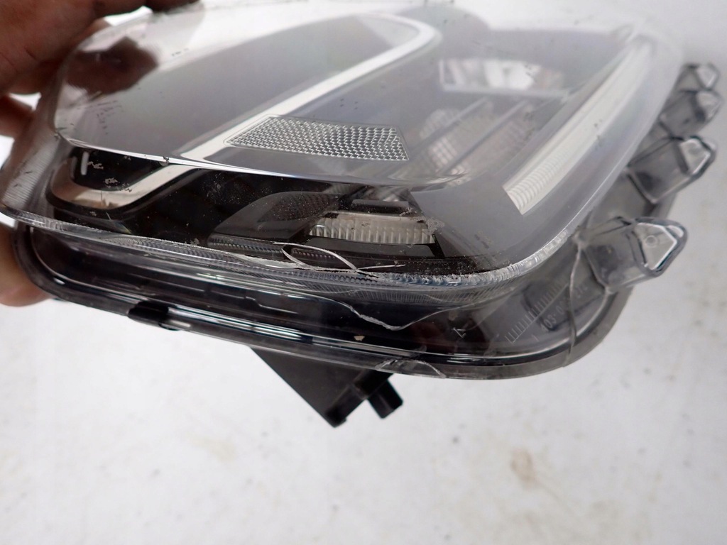 фото №16, Dacia duster ii 18- лампа левая перед передняя 260609367r