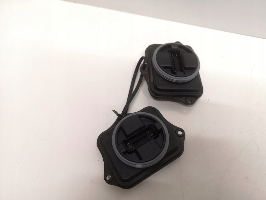 фото №2, Ford преобразователь модуль led 90057397