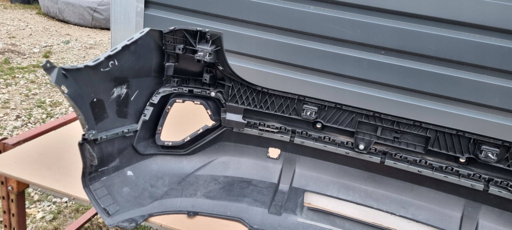 Audi q3 83f sportback 2019- бампер задня оригінал d142 Оригінал