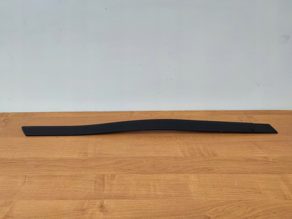 фото №1, Kia carens 4 iv правая молдинг дверь задняя накладка