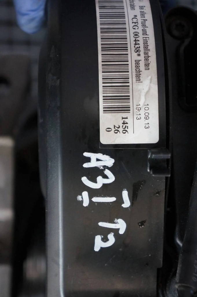 Купити Двигун комплектний  форсунки обладнання турбіна cfg 2.0 tdi audi a3 vw passat