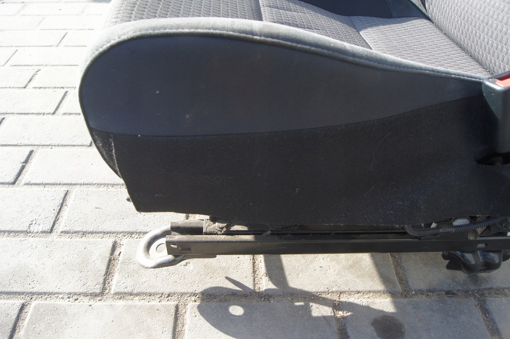 фото №8, Сиденье пассажира правый auris ii