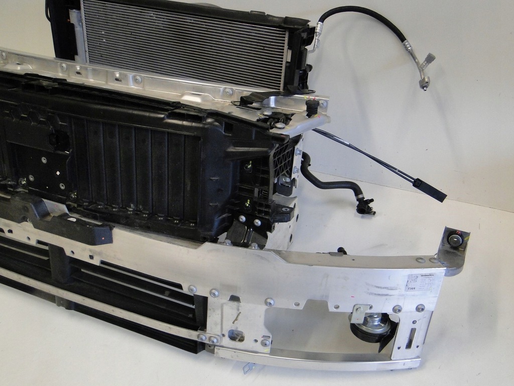 фото №6, Mercedes c klasa w206 s206 206 отбойник капот ограничитель левый w pas передний