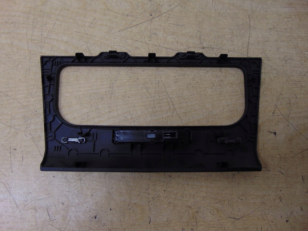 фото №7, Рамка панель консоли vw golf vi 5k0858069p