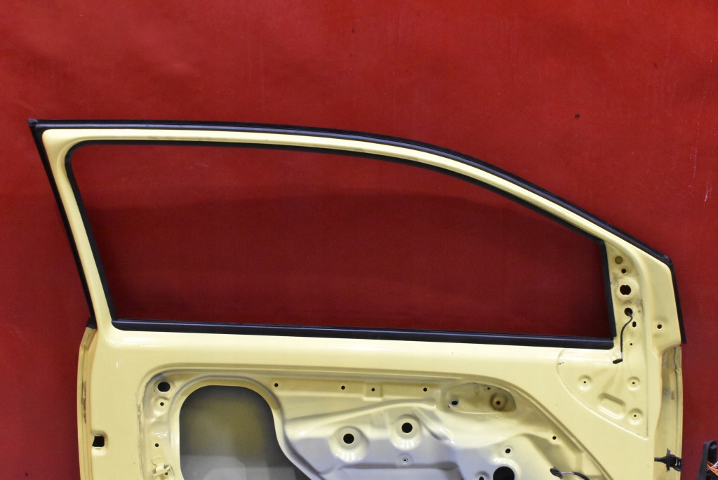 фото №16, Дверь левая перед передние жёлтые skoda citigo 1 i 3d hb lift 17-20