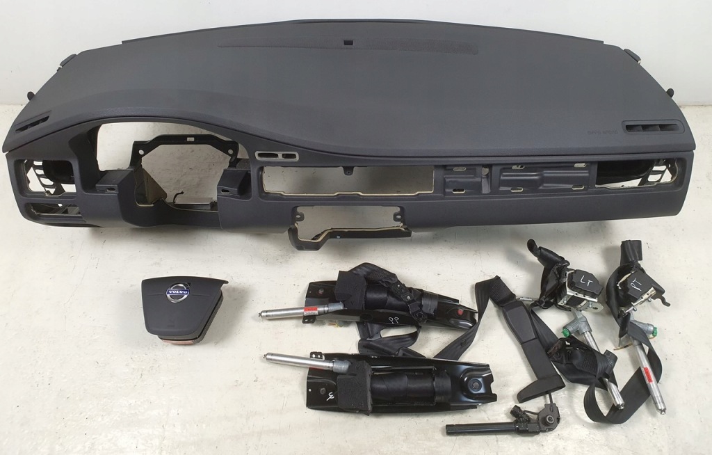 фото №1, Приборная панель консоль подушки безопасности ремни volvo v70 iii оригинал