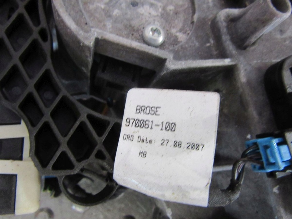 фото №6, Mercedes glk x204 2010 моторчик механизм подъемник крышки org