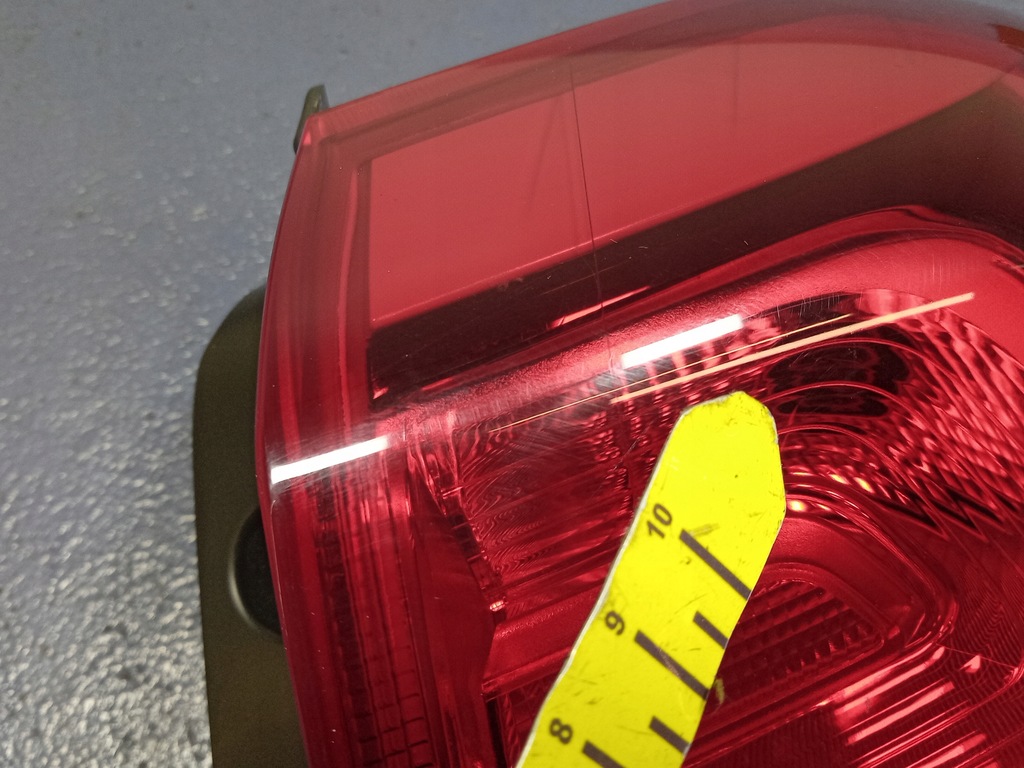 фото №7, Kia rio iv yb hb 5d лампа задняя правая наружная 92402-h8