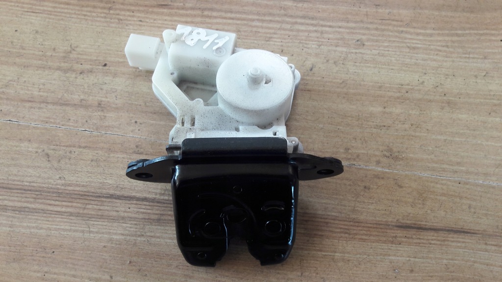 фото №1, Замок багажника renault kadjar