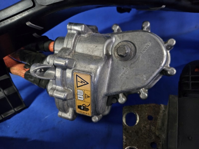 фото №9, Шланг кабель заряджання mercedes e klasa w213 hybrid