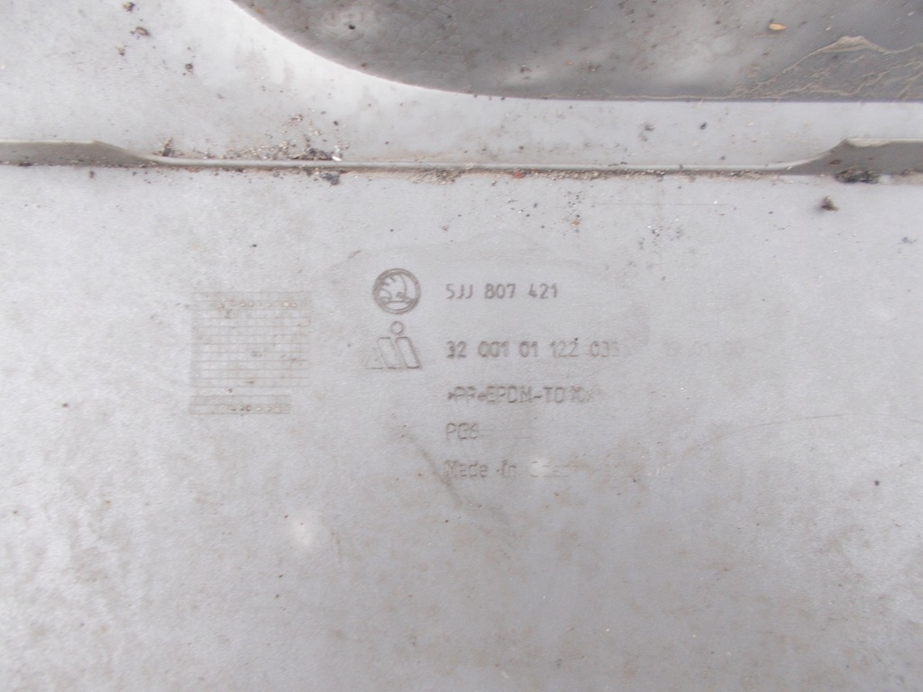 фото №15, Бампер задня задній skoda rapid spaceback bez pdc !