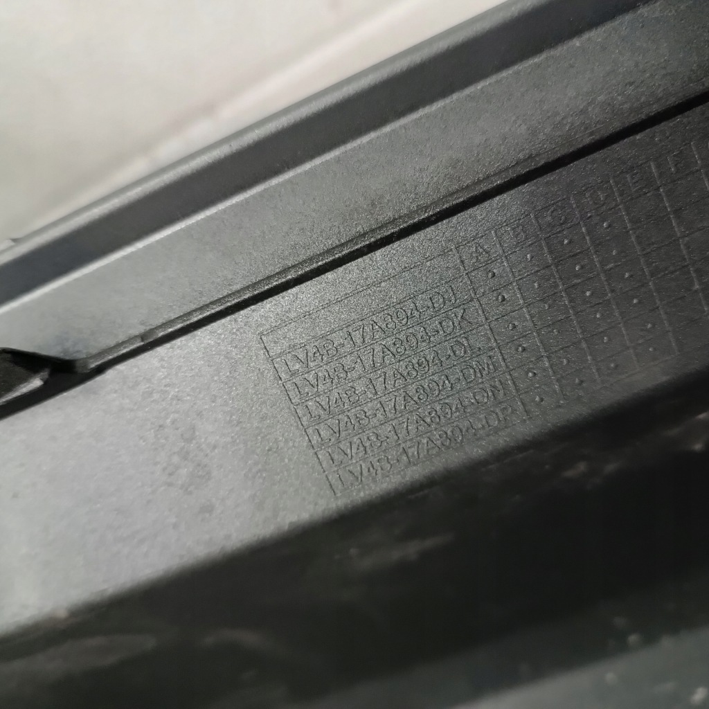 Бампер задняя ford kuga mk3 st-line lv4b-17a894 Оригинал