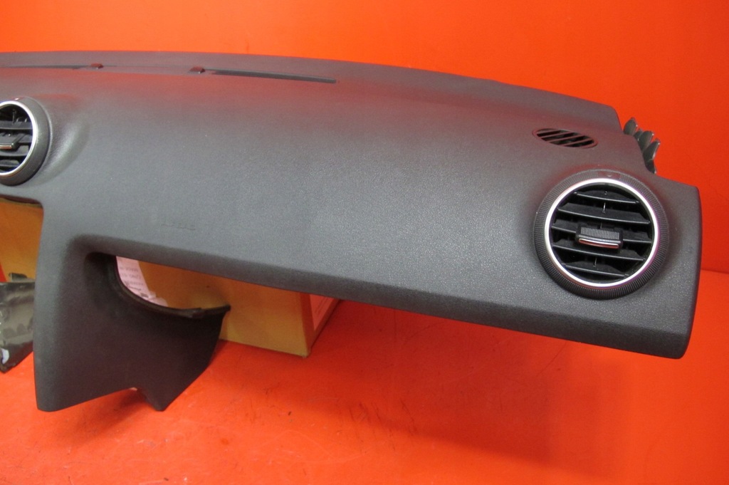 фото №10, Audi a3 8p 3 дверь приборная панель консоль приборная панель подушки безопасности подушка безопасности ремни датчик комплект