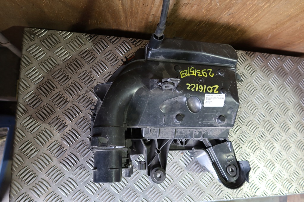 фото №11, Корпус фильтра воздуха peugeot 1.6 9673061080