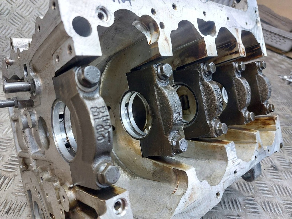 фото №13, Блок двигателя volkswagen golf v 1.4 fsi bkg 03c103019g