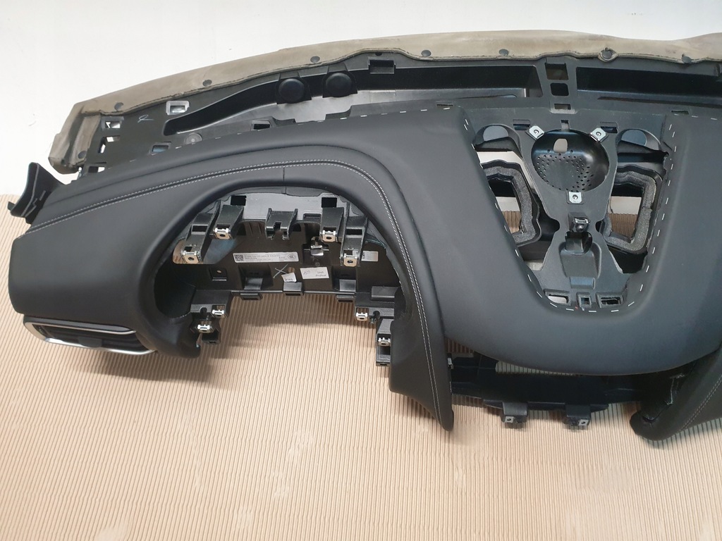 фото №5, Консоль панель приладів подушка безпеки 2x maserati levante шкіра