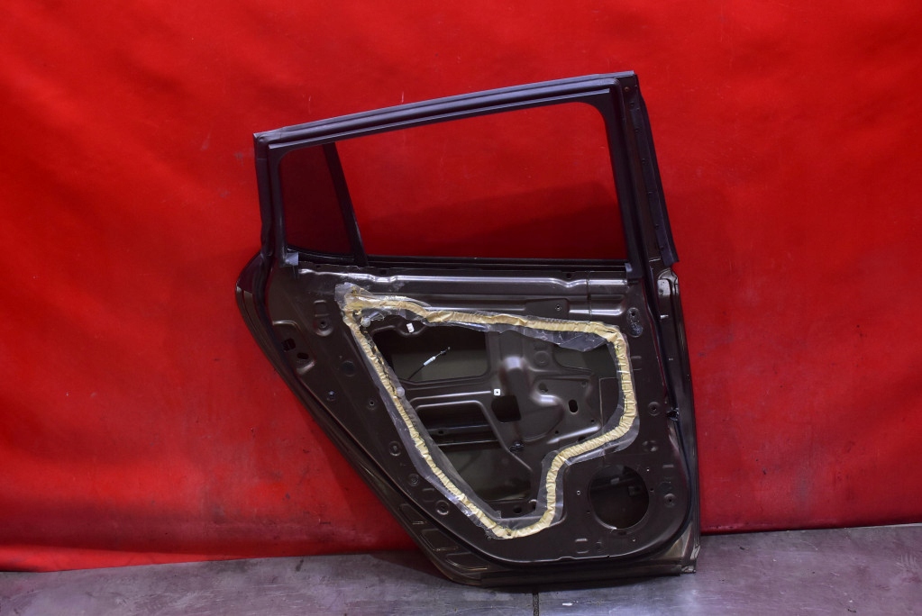 фото №13, Дверь левая задняя задние cap nissan leaf 1 i ze0 lift 10-17