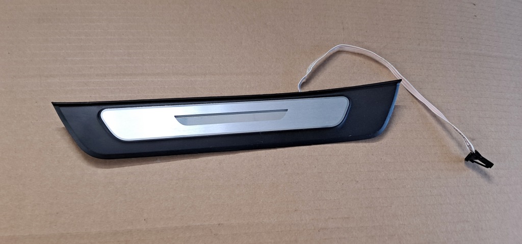фото №1, Audi a6 c8 4k0 молдинг поріг led задня задня ліва 4k0947423
