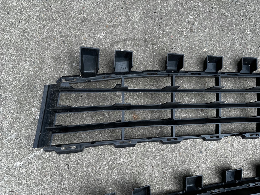 фото №10, Решітка бампера перед renault megane ii lift