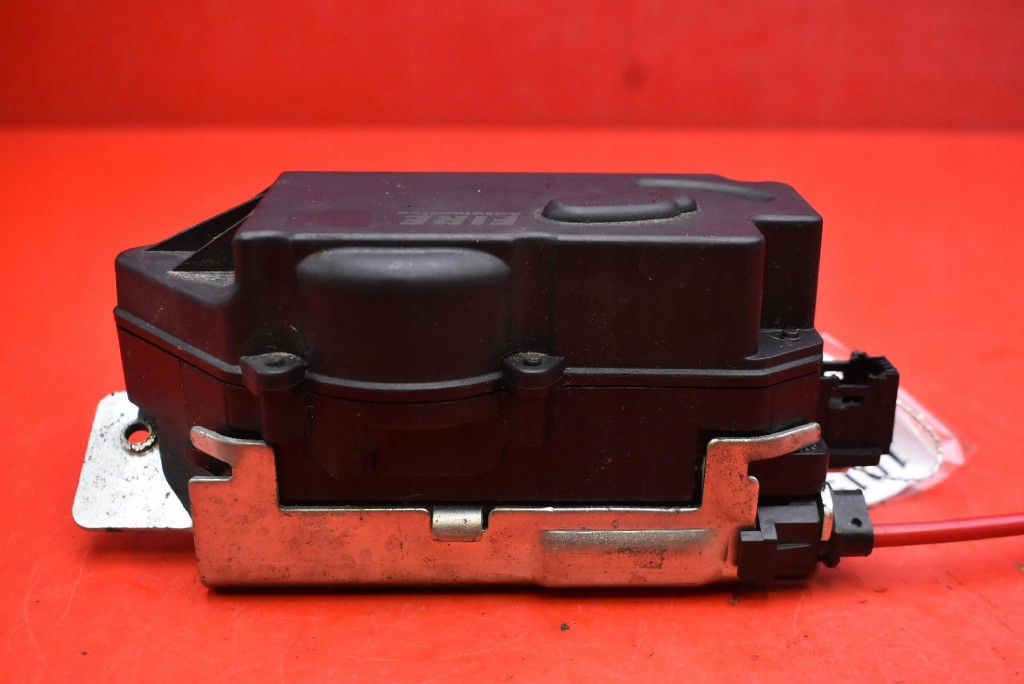 фото №5, Замок кришки задня багажника mercedes ml w164 05-08