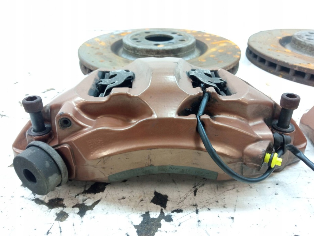 фото №7, Суппорт тормозной левый правый перед akebono 374mm тормозные диски cupra ateca i